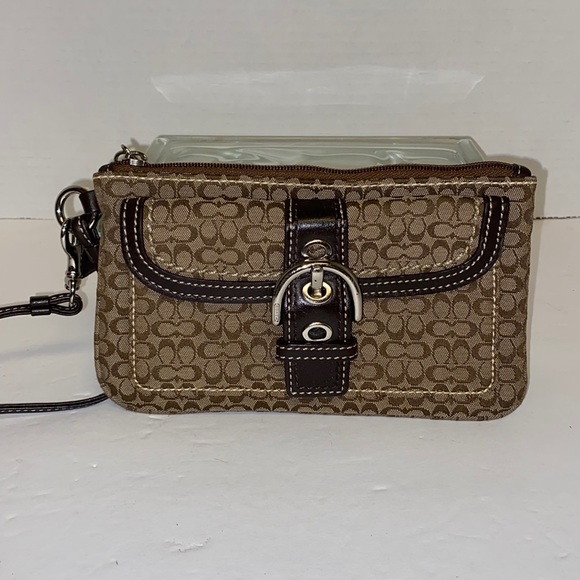 Coach Handbags - Coach signature brown & tan wristlet wallet